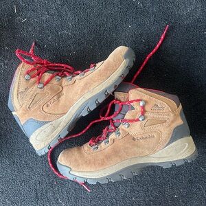 Columbia Tan and Gray Hiking Boots with Red Laces